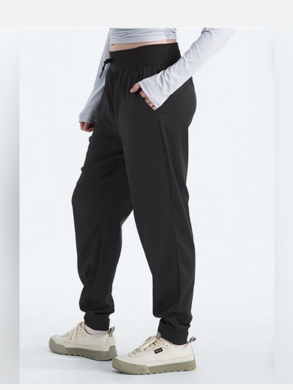NEW! The North Face Aphrodite Arise Joggers Sz Large Bk NWT Retail price $95 - Picture 2 of 5